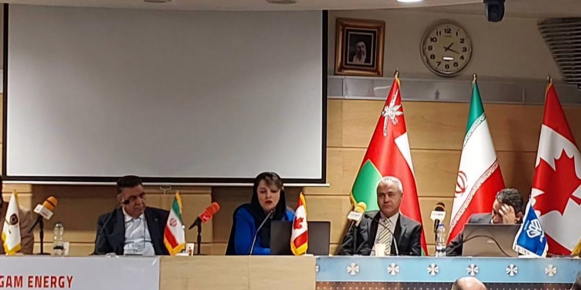 همایش سرمایهگذاری هلدینگ گام درحال برگزاری است